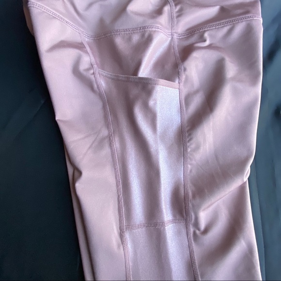 LIKE NEW Nike Running Workout Leggings - Picture 6 of 6